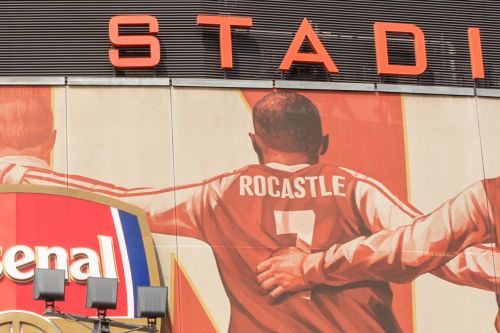Textilfassade von dem Arsenal Emirates Stadium in London